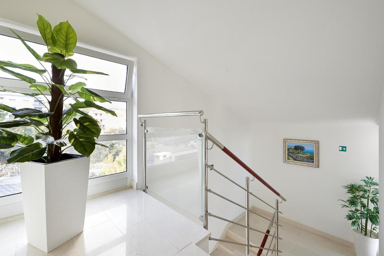 Apartments With A Parking Space Mavarstica, Ciovo - 17803 Trogir Luaran gambar