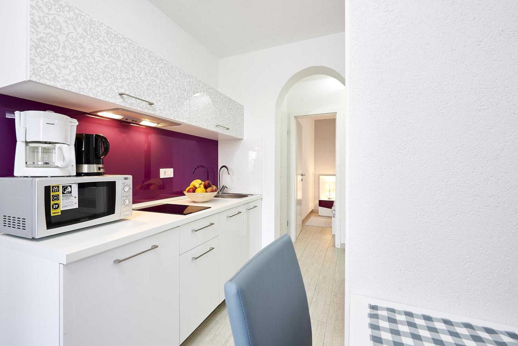 Apartments With A Parking Space Mavarstica, Ciovo - 17803 Trogir Bilik gambar